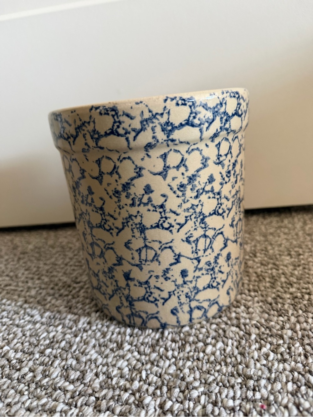 Roseville Ohio Blue Sponge Crock